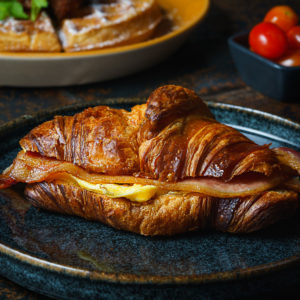 Gordito croissant bacon
