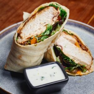 Wrap de Pollo/Incluye Papas fritas